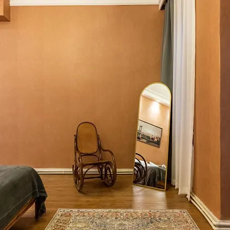 Historical Flat With A Lovely Sea View In Beyoglu Istanbul