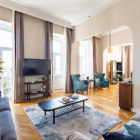 Historical Flat With A Lovely Sea View In Beyoglu Apartment