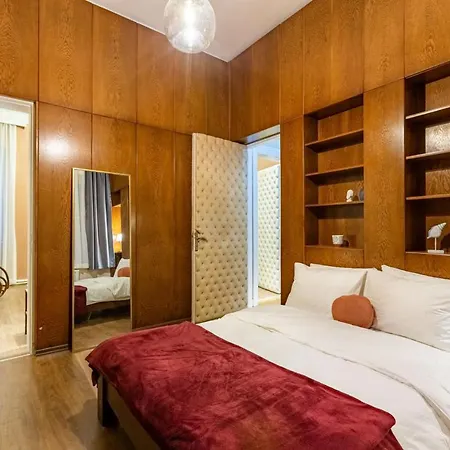 Historical Flat With A Lovely Sea View In Beyoglu Istanbul