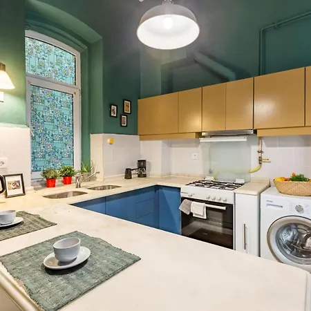 Apartment Historical Flat With A Lovely Sea View In Beyoglu *