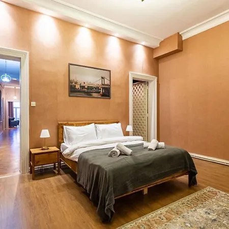 Apartment Historical Flat With A Lovely Sea View In Beyoglu Istanbul