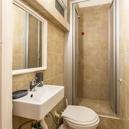 Historical Flat With A Lovely Sea View In Beyoglu